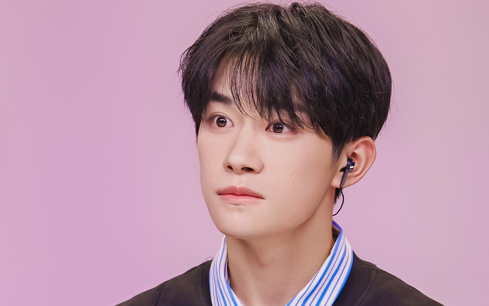 裁判争议升级:本轮比赛裁判判罚引发全民热议,裁判参赛