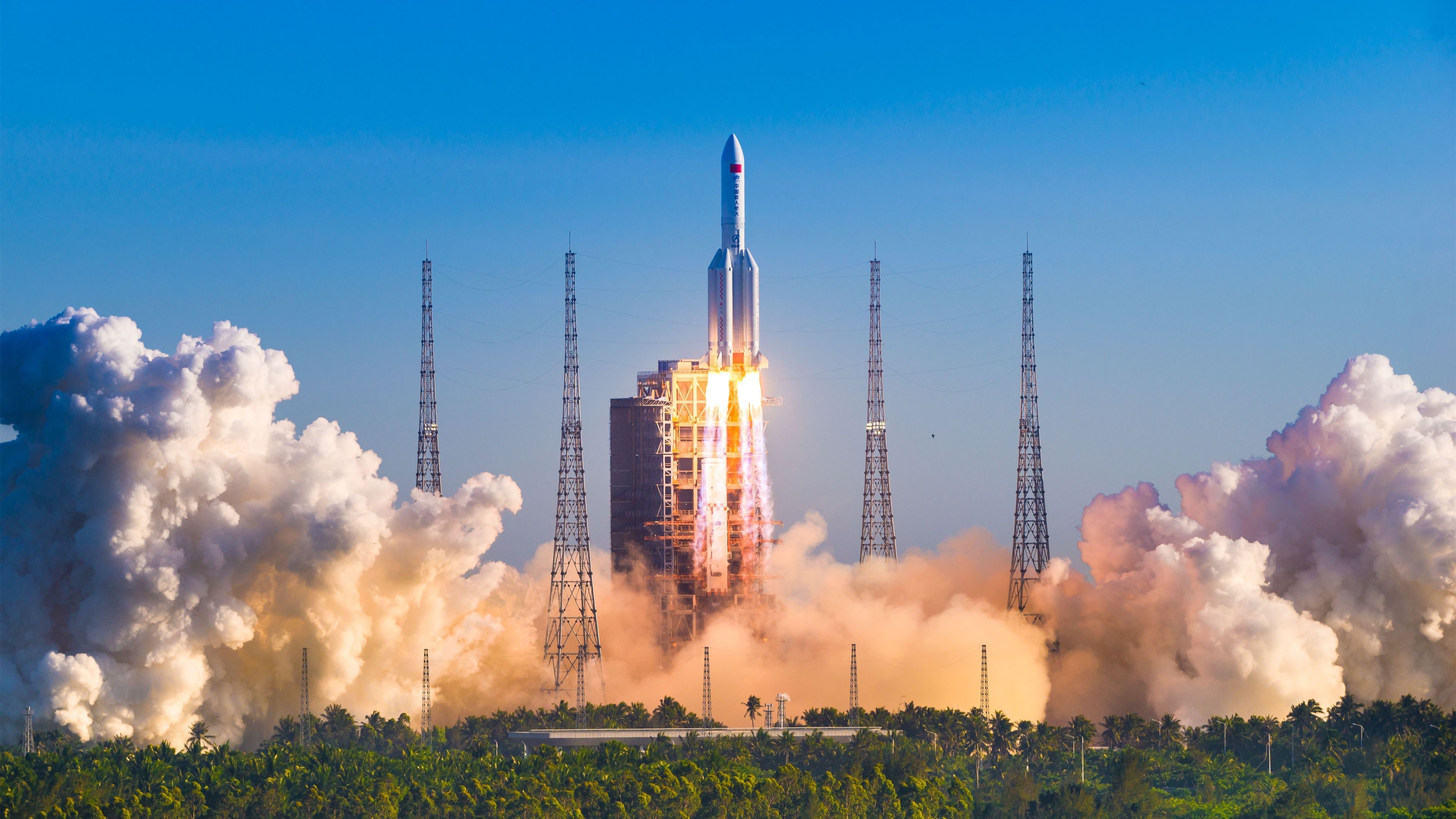 爱游戏体育app-勒夫意外当选年度最佳教练，球迷惊喜万分，勒夫主教练